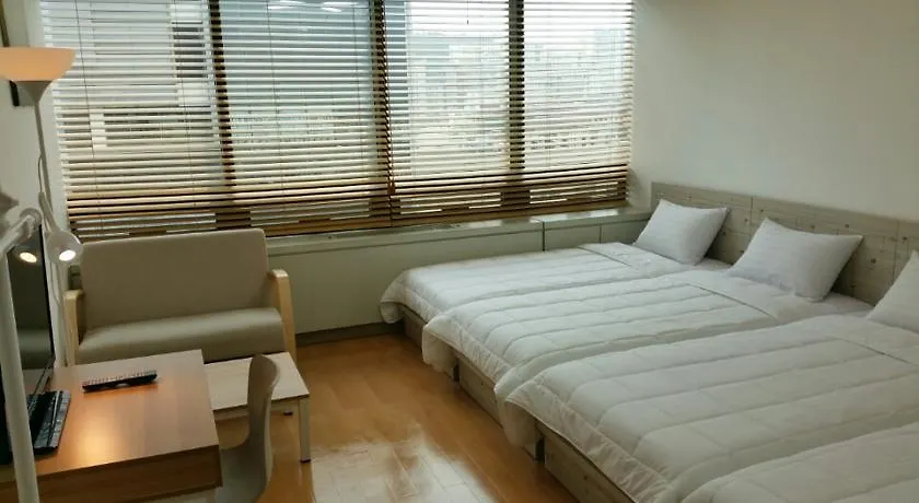 מלון סיאול Andy House בית הארחה